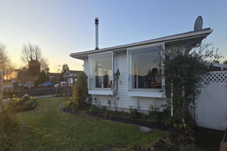 Photo of property in 166 Flaxmere Avenue, Flaxmere, Hastings, 4120