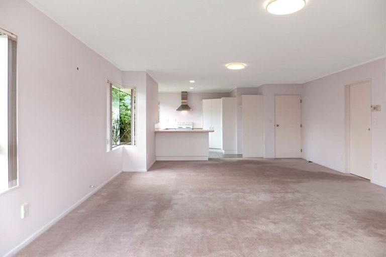 Photo of property in 3a Peter Button Place, Johnsonville, Wellington, 6037