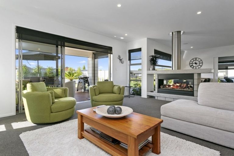 Photo of property in 8 Kotare Grove, Cambridge, 3434