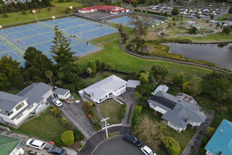 Photo of property in 1 Kingsway Crescent, Forest Lake, Hamilton, 3200