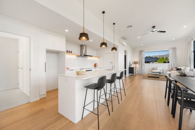 Photo of property in 7 Travertine Street, Cromwell, 9310