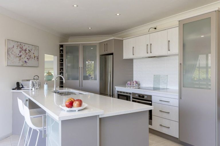 Photo of property in 17 Acacia Bay Road, Nukuhau, Taupo, 3330