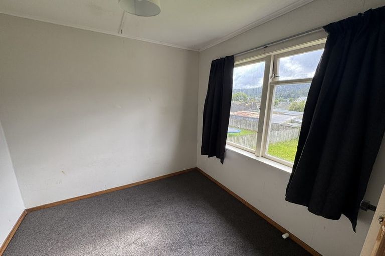 Photo of property in 7 Wainhouse Street, Stokes Valley, Lower Hutt, 5019