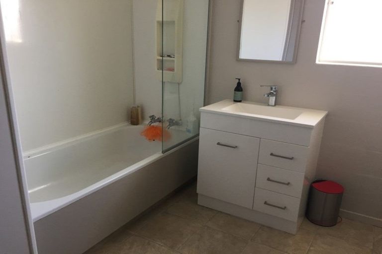 Photo of property in 130 Kew Road, Kew, Invercargill, 9812