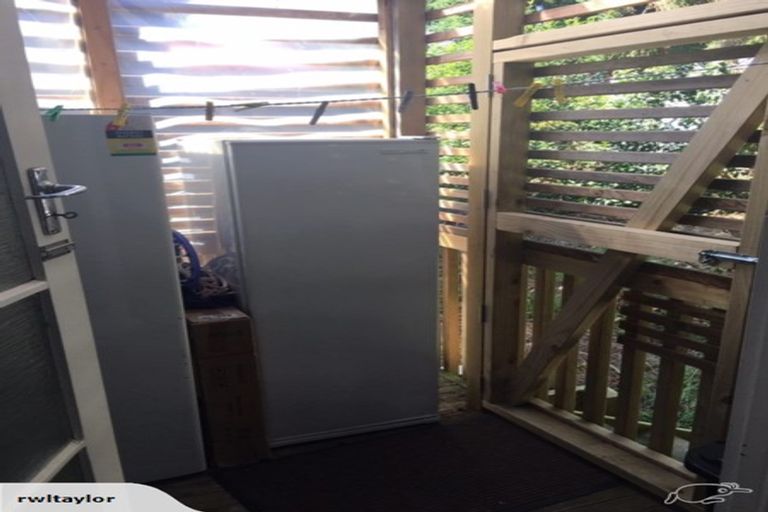 Photo of property in 369 Triangle Road, Henderson, Auckland, 0610