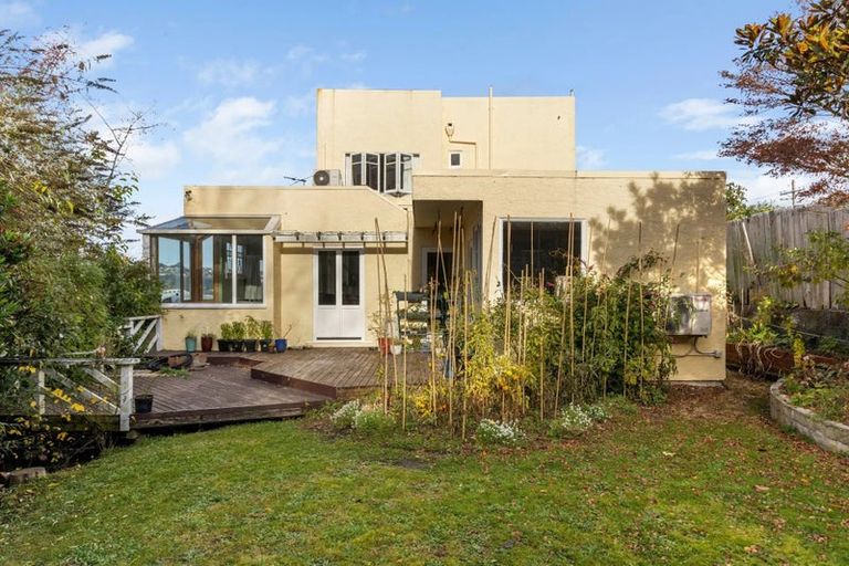 Photo of property in 71 Warrender Street, North Dunedin, Dunedin, 9016