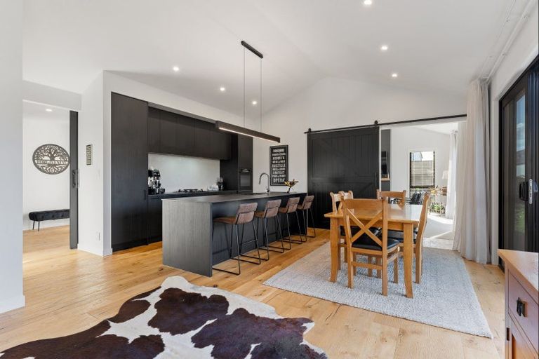 Photo of property in 8 Tiaki Lane, Matakana, 0985