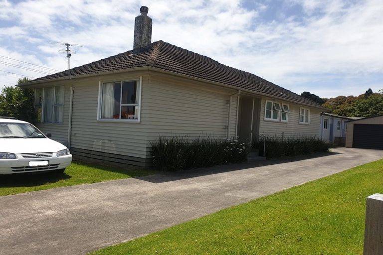 Photo of property in 55 Lismore Street, Merrilands, New Plymouth, 4312
