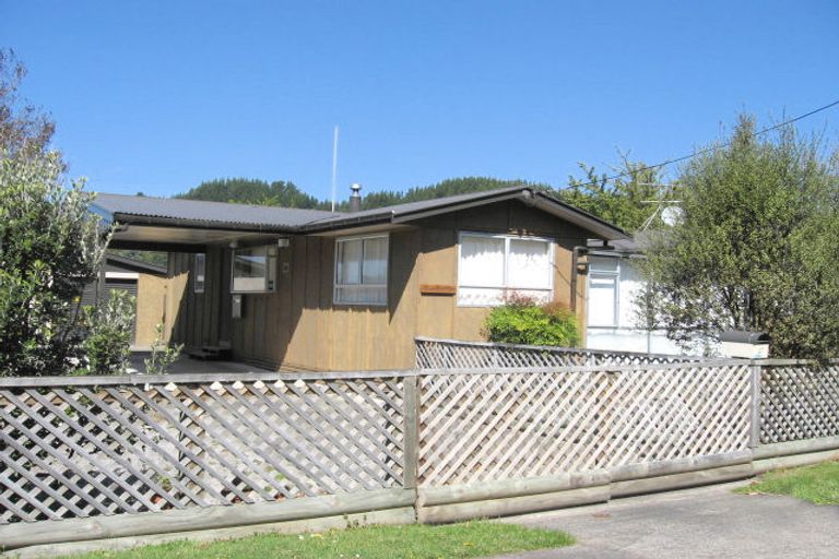 Photo of property in 27 Te Herekiekie Street, Turangi, 3334