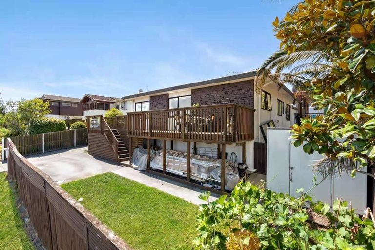 Photo of property in 1/94 Prince Regent Drive, Half Moon Bay, Auckland, 2012