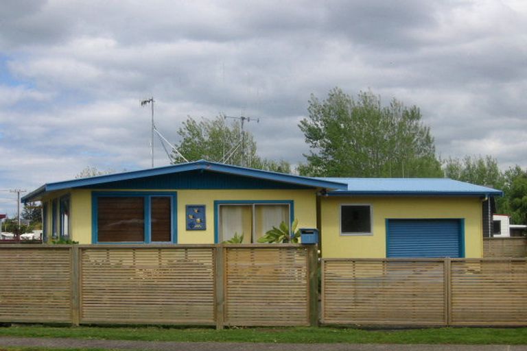 Photo of property in 17 Leo Street, Waihi Beach, 3611