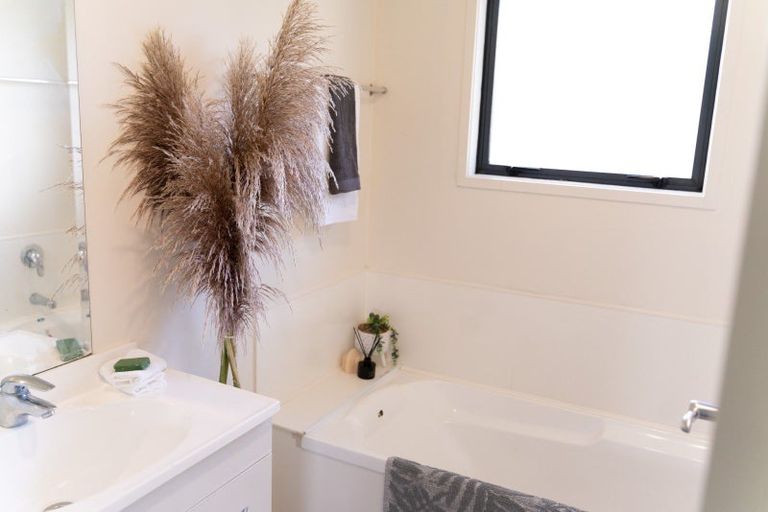 Photo of property in 21a Mahi Road, Te Kauwhata, 3710