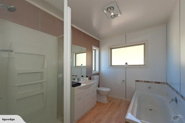 Photo of property in 10 Norfolk Place, Stoke, Nelson, 7011