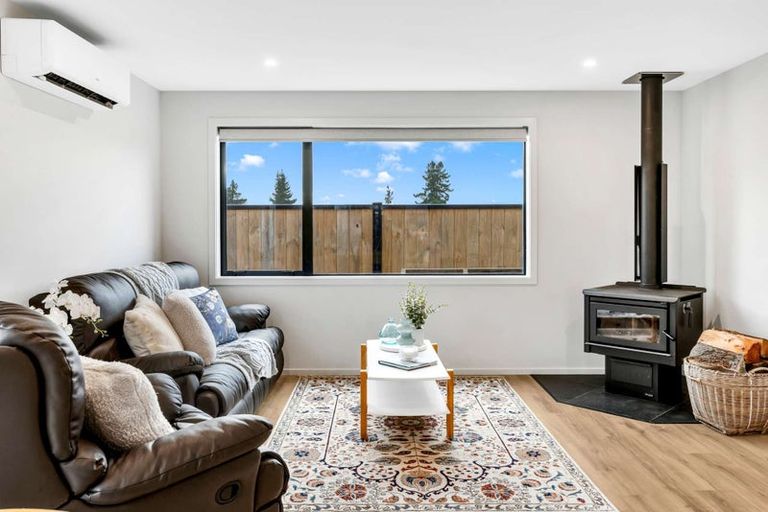 Photo of property in 3 Bragato Way, Cromwell, 9310