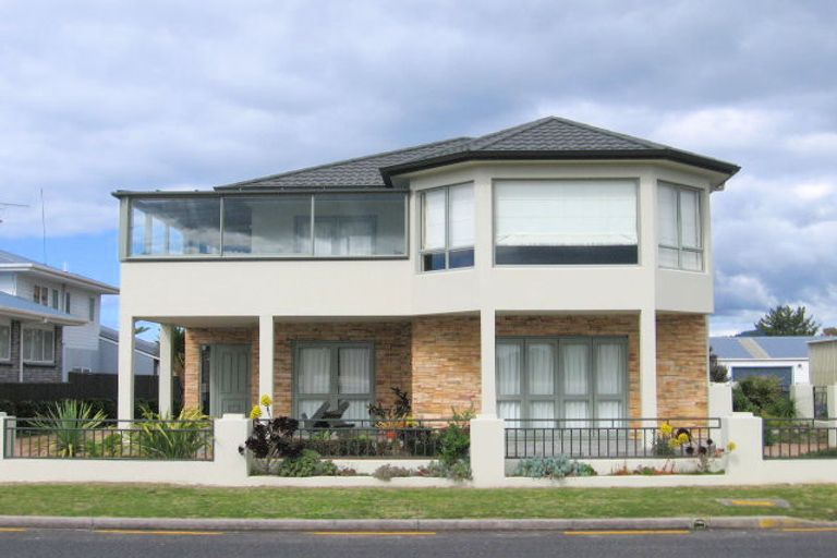 Photo of property in 607 Beach Road, Whangamata, 3620