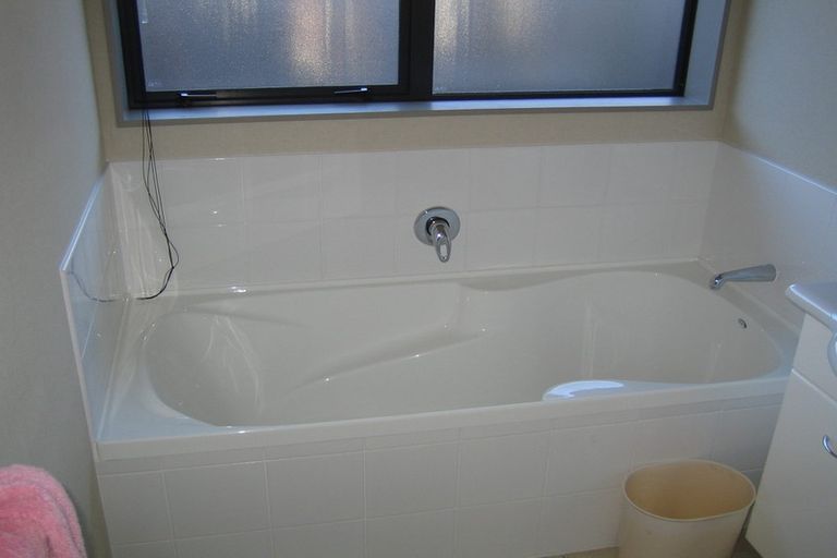 Photo of property in 25 Grabella Place, Papamoa Beach, Papamoa, 3118