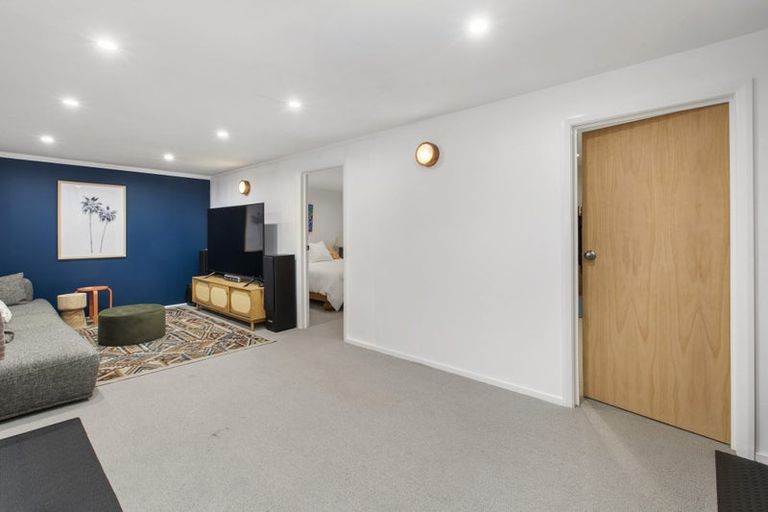 Photo of property in 96 Lyall Parade, Lyall Bay, Wellington, 6022