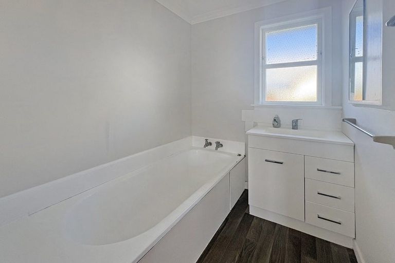 Photo of property in 5 Rata Street, Levin, 5510