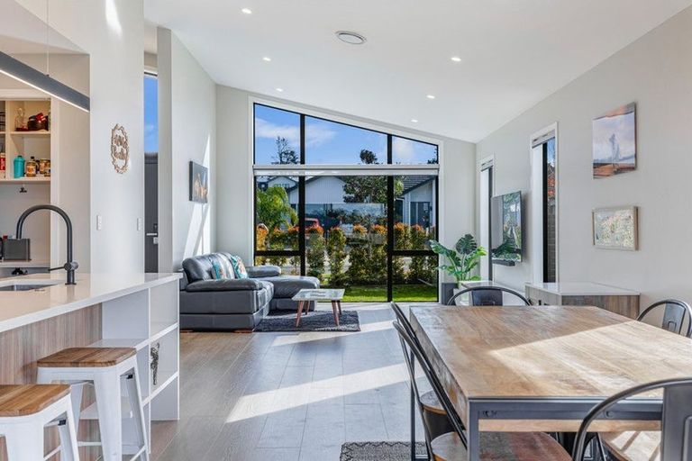 Photo of property in 74 Vinistra Road, Huapai, Kumeu, 0810