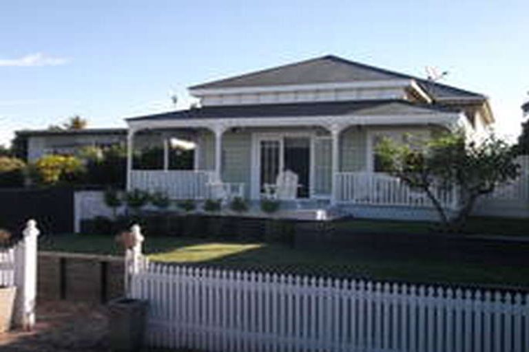 Photo of property in 4 Temple Street, Gisborne, 4010