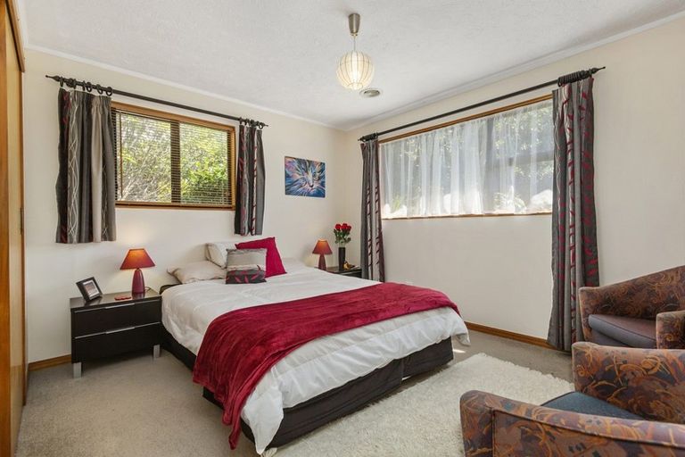 Photo of property in 8 Charthouse Lane, Whitby, Porirua, 5024