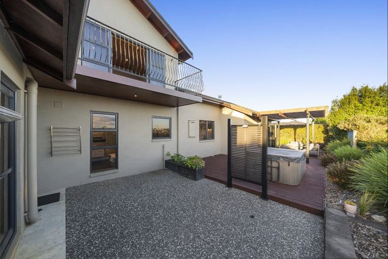 Photo of property in 24 Grace James Road, Pukekohe, 2120