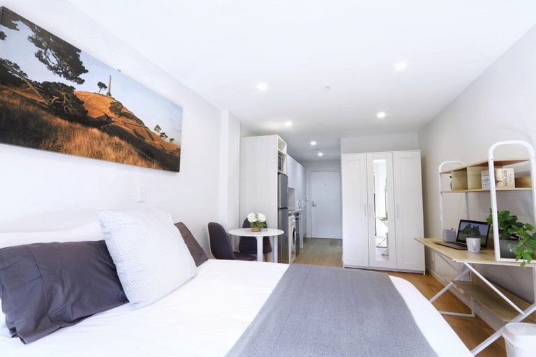 Photo of property in The Silo Apartments, 9j/23 Emily Place, Auckland Central, Auckland, 1010