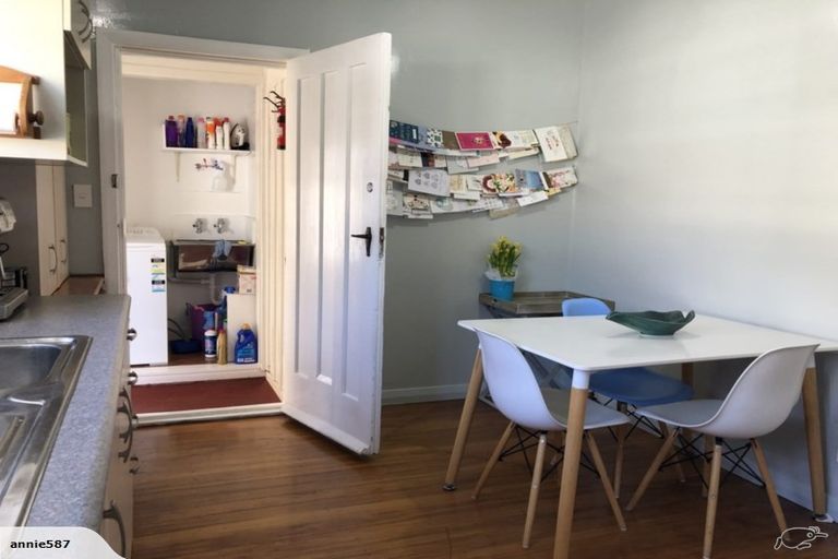 Photo of property in 42 Hinau Street, Woburn, Lower Hutt, 5011