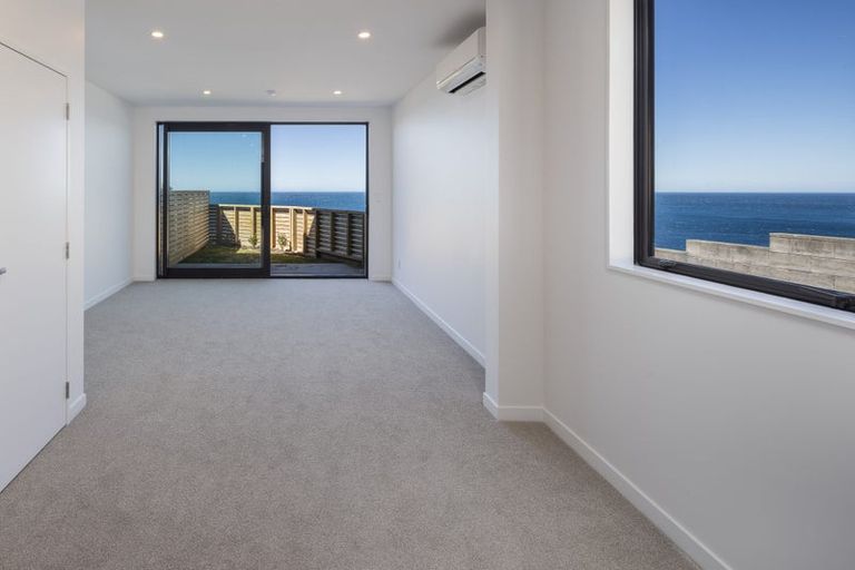 Photo of property in 1/52 High Street, Island Bay, Wellington, 6023