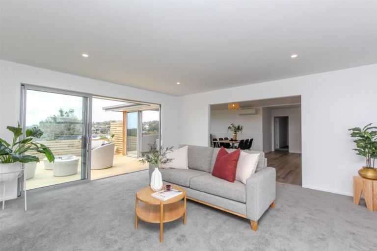 Photo of property in 55b Paynters Avenue, Strandon, New Plymouth, 4312