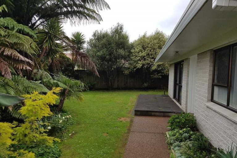 Photo of property in 2/46 Willis Road, Papakura, 2110