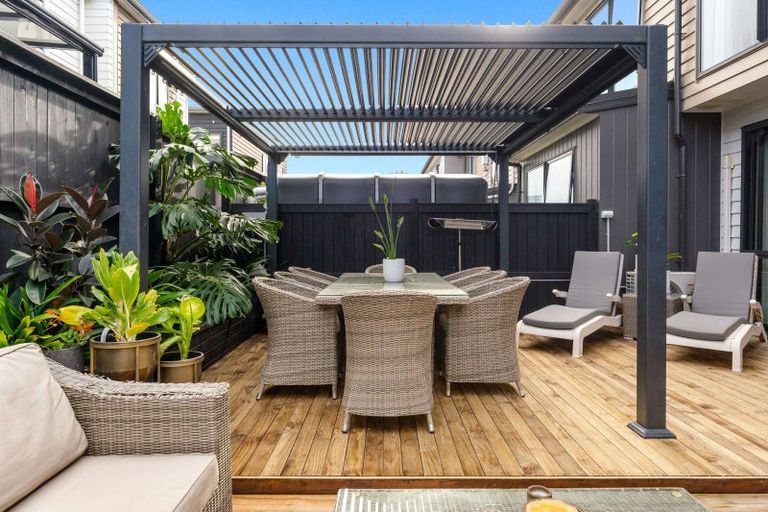 Photo of property in 11 Waterlily Street, Hobsonville, Auckland, 0616