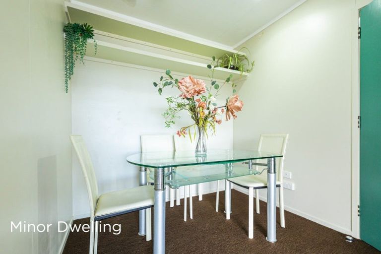 Photo of property in 12/199 Birdwood Road, Massey, Auckland, 0614
