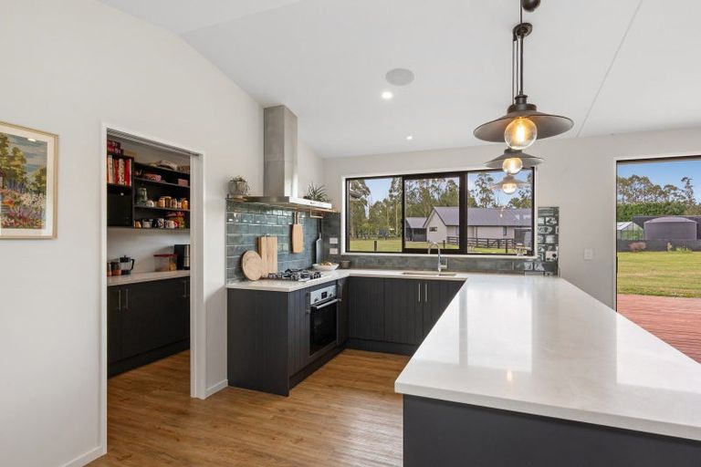 Photo of property in 8 Walford Way, Darfield, 7571