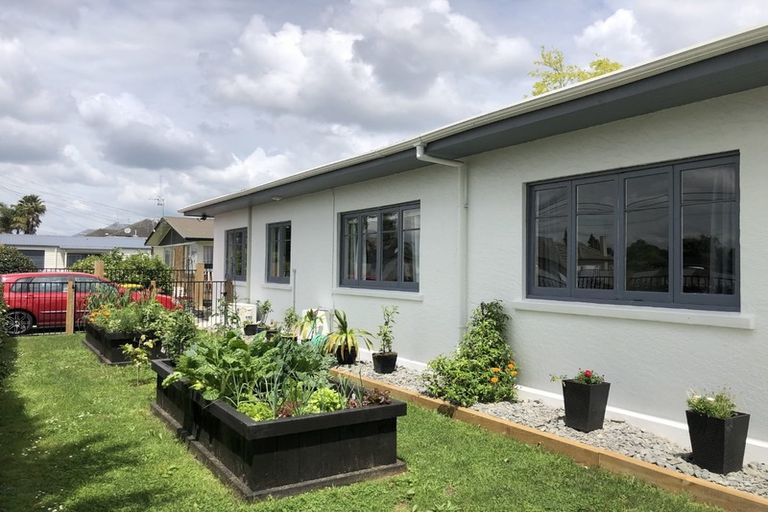 Photo of property in 21 Steele Road, Forest Lake, Hamilton, 3200