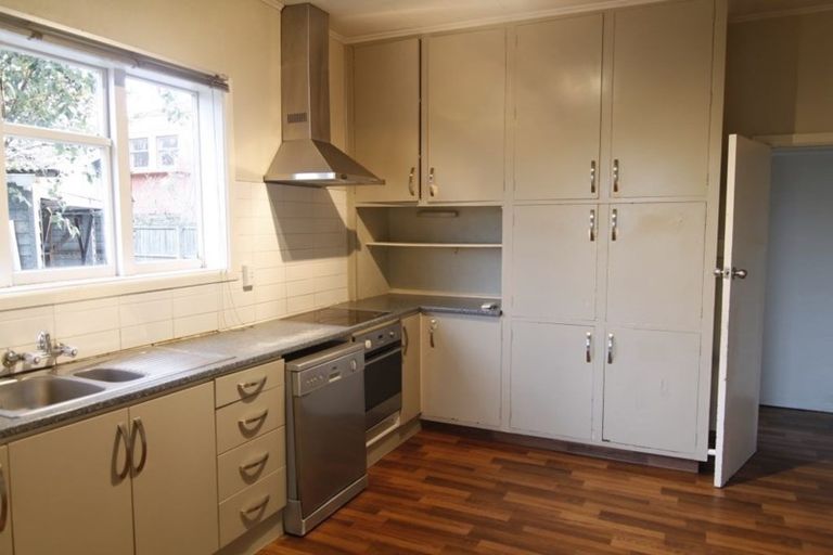 Photo of property in 99 Momorangi Crescent, Redwood, Christchurch, 8051