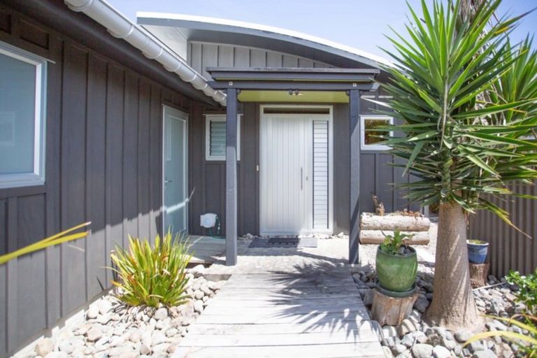 Photo of property in 13 Rodney Avenue, Te Horo Beach, Otaki, 5581