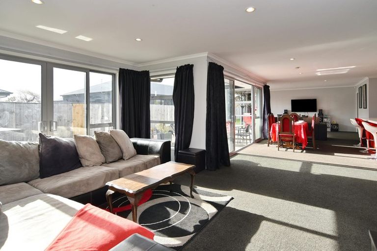 Photo of property in 42 Bower Avenue, New Brighton, Christchurch, 8083