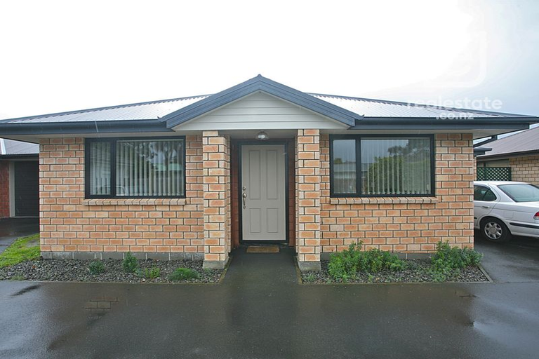 Photo of property in 2/219 Aldwins Road, Phillipstown, Christchurch, 8062