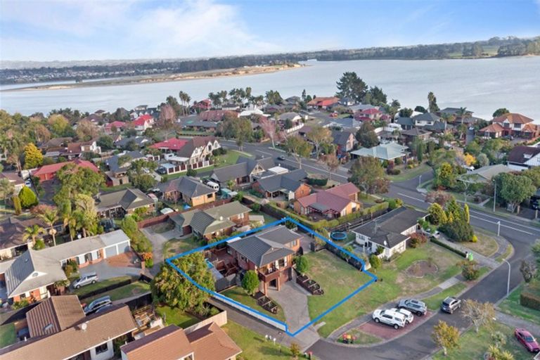 Photo of property in 3 Elrita Place, Conifer Grove, Takanini, 2112