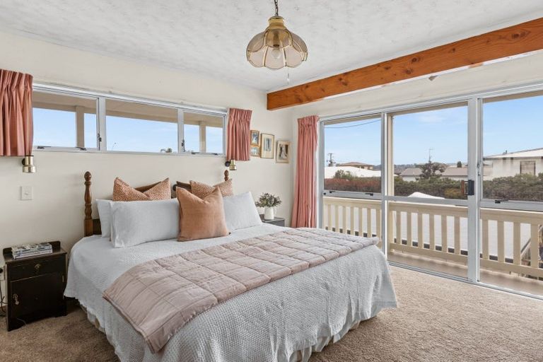 Photo of property in 36 Charles Street, Westshore, Napier, 4110