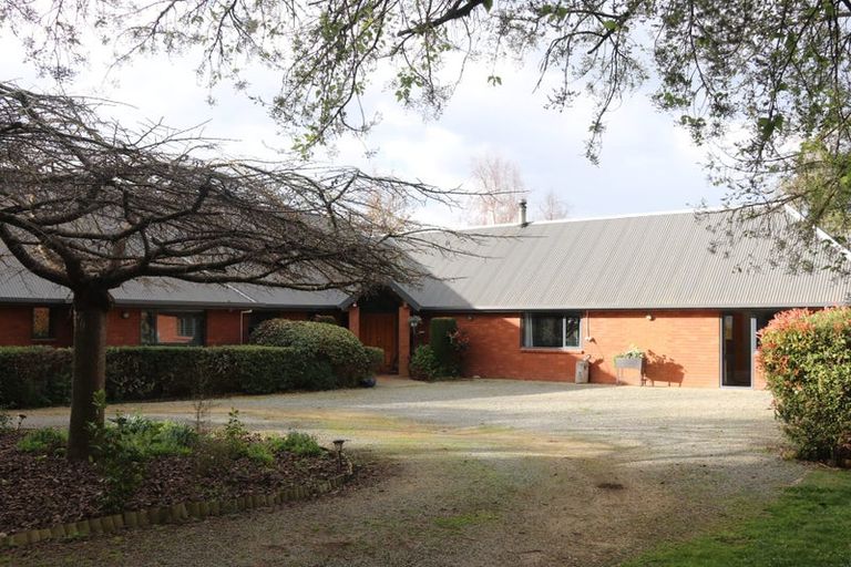 Photo of property in 90 Spur Road, Hadlow, Timaru, 7975