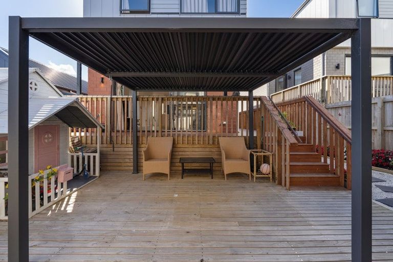 Photo of property in 46 Celestial Crescent, Orewa, 0931