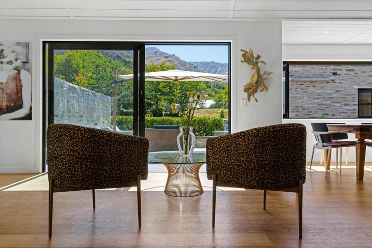 Photo of property in Butel Park, 15 Essex Avenue, Arrowtown, 9302