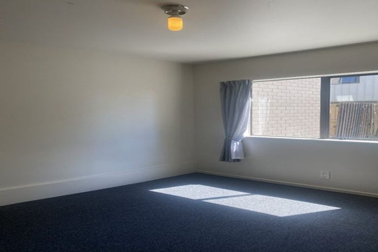 Photo of property in 2/35 Brockworth Place, Riccarton, Christchurch, 8011