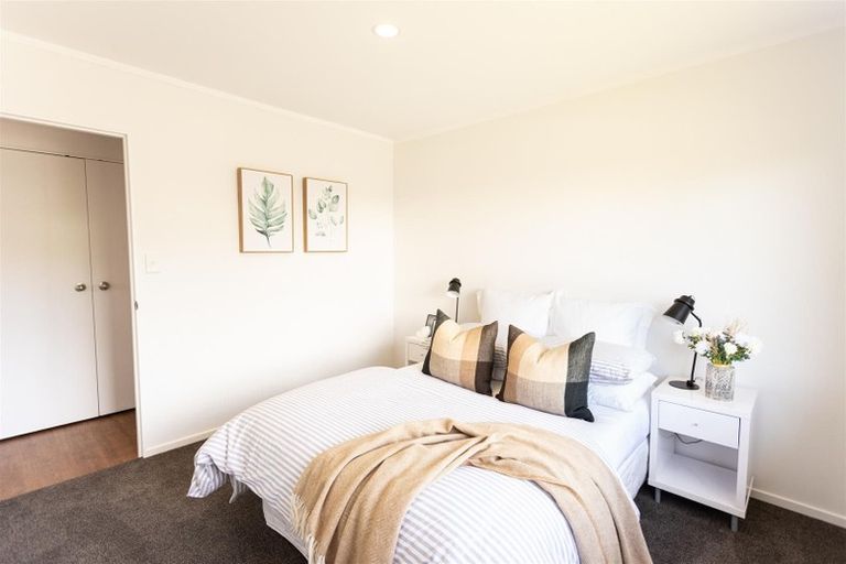 Photo of property in 21 Robinia Place, Snells Beach, 0920