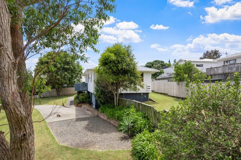 Photo of property in 10a Walbrook Road, Manly, Whangaparaoa, 0930