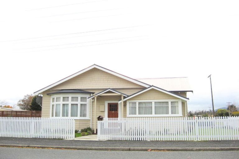 Photo of property in 16 Springfield Road, Milton, 9220