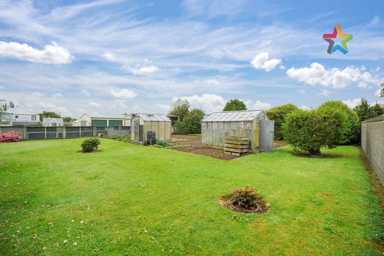 Photo of property in 49 Mauchline Street, Wallacetown, 9816