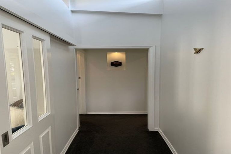 Photo of property in 6 Fendalton Crescent, Pinehaven, Upper Hutt, 5019